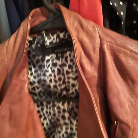 Leather jacket - Picture 2 of 2